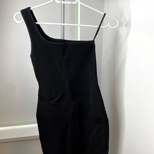 Aritzia Babaton sculpt knit one shoulder dress